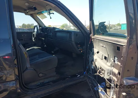 2003 Chevrolet Avalanche 1500 from USA, damaged, VIN 3GNEC13T53G323671